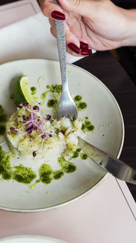 Le Galway — brasserie face au port Olona aux Sables-d’Olonne
